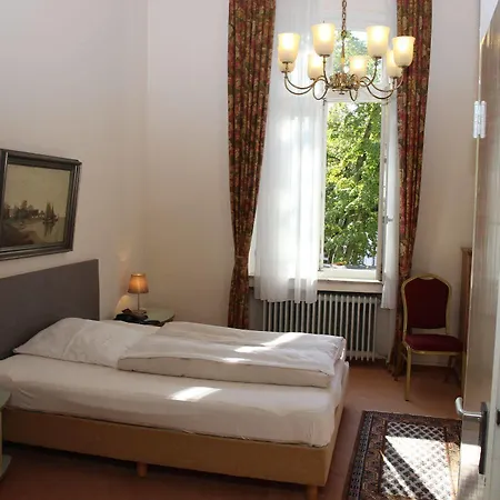 Ξενοδοχείο Rheinland - Bad Godesberg 3*