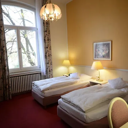 Hotel Rheinland - Bad Godesberg 3*