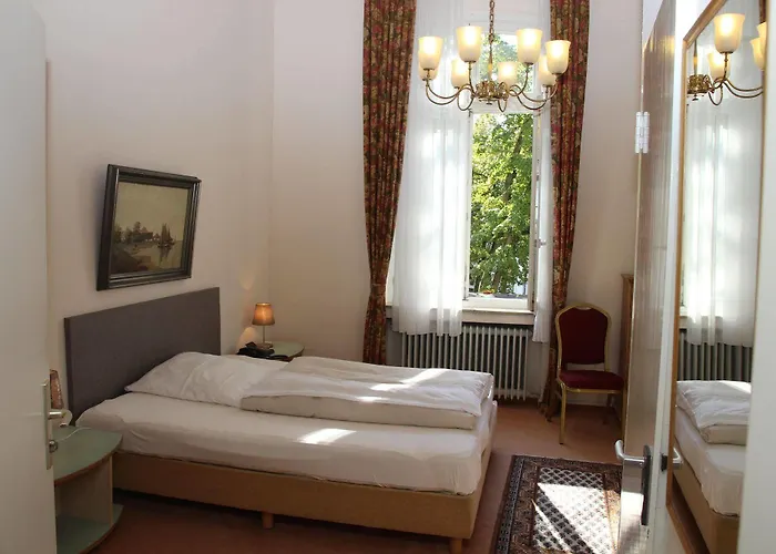 Hotel Rheinland - Bad Godesberg 3*