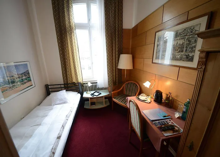 Hotel Rheinland - Bad Godesberg 3*